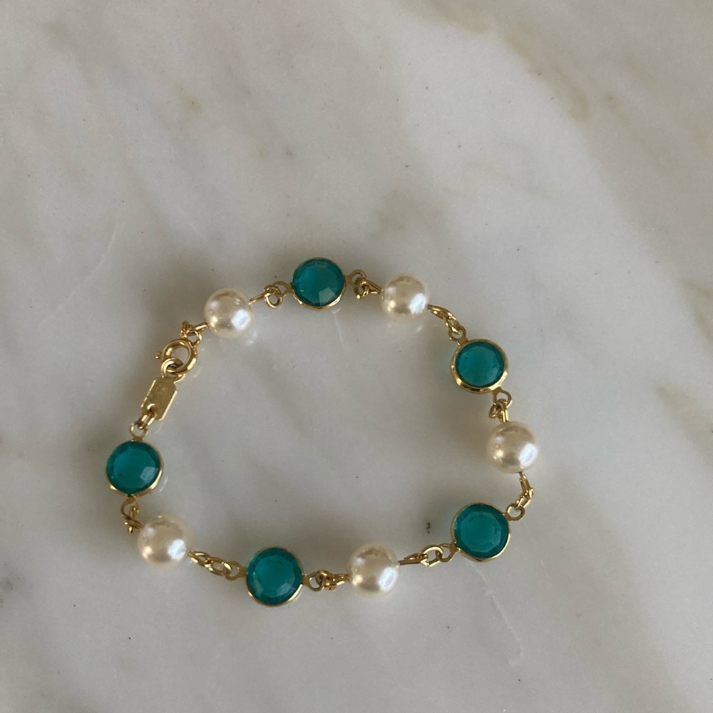 Lovely Swarovski bracelet aqua and pearls like new